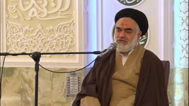 امام جمعه موقت اصفهان: پوشش، فاصله گرفتن از درجه حیوانیت است | زنان بی‌عفت برای جامعه ضرر‌ دارند | از نظر علمی ثابت شده رنگ مشکی کمترین جاذبه را دارد