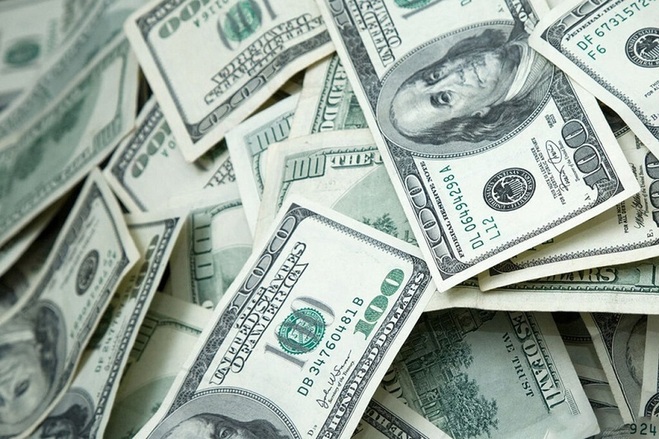 بحران ناترازی‌ها و افزایش نرخ دلار؛ تغییر در نرخ بهره بانکی چاره تورم؟