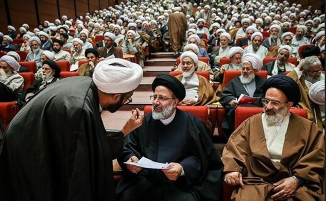 «نامه محرمانه» رئیس شورای سیاستگذاری ائمه جمعه به رئیسی درباره حجاب