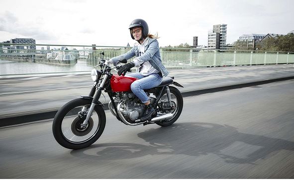 راهنمای بیمه موتورسیکلت ۱۴۰۲ + نرخ و پوشش‌ها با آخرین تغییرات
