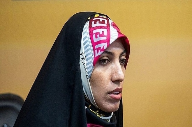 ادعای خبرنگار زن جنجالی درباره اقدام جدید مالک «منوتو» +تصویر