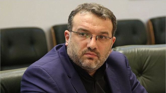 از عجایب؛ فیلم عجیب حمله با قمه به یک ستاد انتخاباتی در ایران!