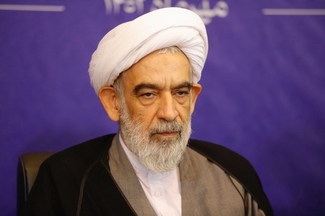 نامزد‌ مجلس خبرگان: در قانون اساسی،‌ نظارت بر رهبری نداریم