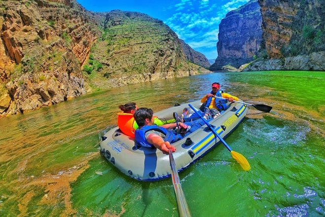 این تنگه زیبا را به دلیل ورود گردشگران بی‌حجاب تعطیل کردند +تصویر