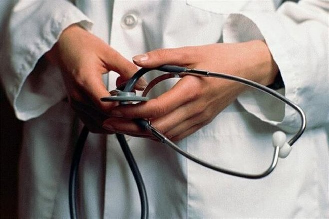 نقطه حساس در مشکلات معیشتی؛ شغل عجیبی که پزشکان برگزیدند!