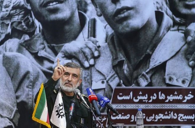 قابلیت و جزییاتی تازه از «موشک خرمشهر ۴»: یک موشک به ۸۰ هدف می‌خورد | فیلم