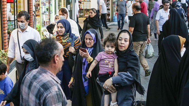رکوردزنی ده ساله؛ وضعیت صعودی شاخص فلاکت در ایران چه می‌گوید؟