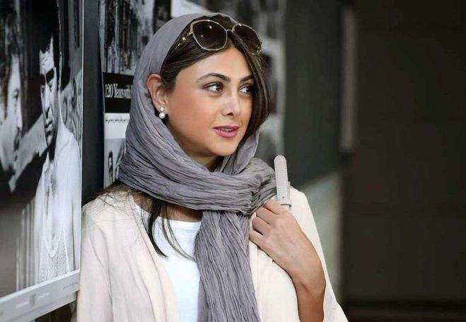 صدور حکم عجیب برای بازیگر زن معروف سینما بعد از کشف حجابش! | تصویر