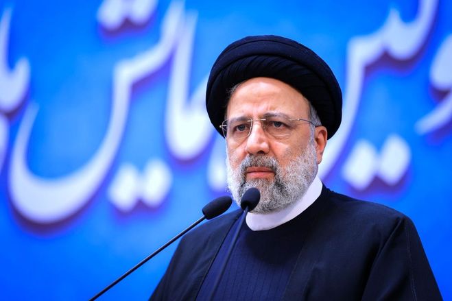 رئیسی خطاب به پزشکان: شغل مناسب هست | زمینه برای مهاجرت معکوس فراهم است