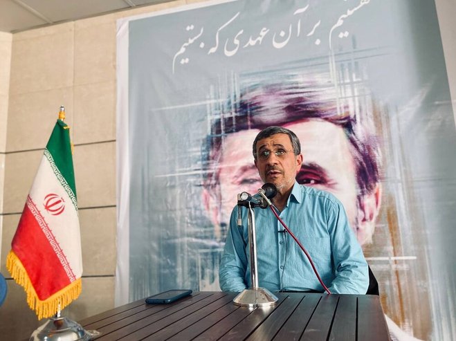 حمله تند روزنامه اصلاح‌طلب به احمدی‌نژاد: مواضعت پشیزی ارزش ندارد!