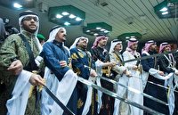 سعودی‌ها رقص شمشیر معروف‌شان را در تهران هم اجرا کردند! | فیلم