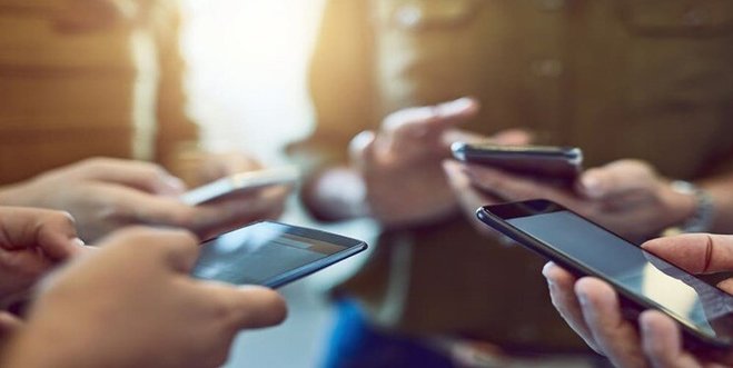 نگرانی دانش‌آموزان و والدین؛ تفتیش دانش‌آموزان یک مدرسه دخترانه؟