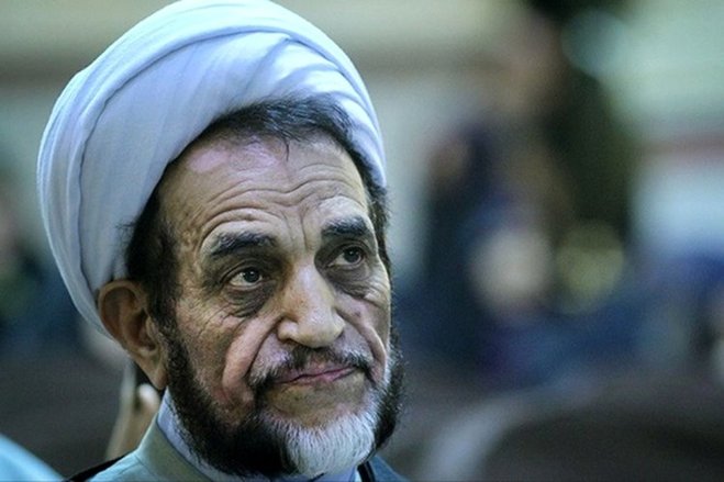روحانی معروف: کشور را به اصلاح طلب و اصولگرا تقسیم نکنید | فضا فراهم است و اصلاح طلبان به صحنه بیایند!