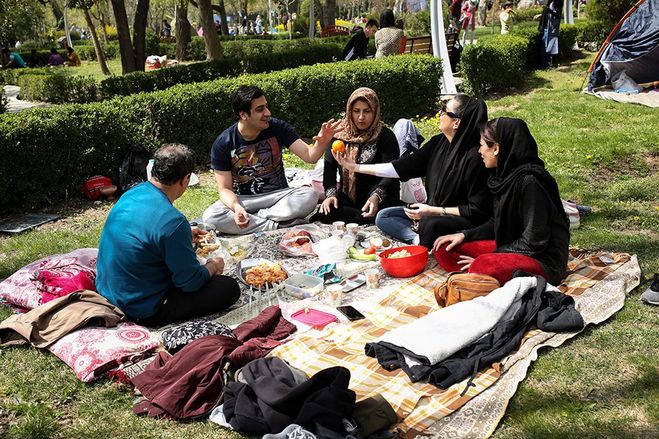 آشفتگی تمام‌عیار بسته یا باز بودن پارک‌ها در ۱۳ بدر | آقای وزیر خبر از توطئه دشمن داد!