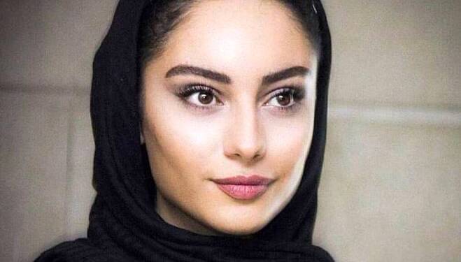 تیپ و استایل جدید ترلان پروانه با رونمایی از موی فرفری‌اش | عکس