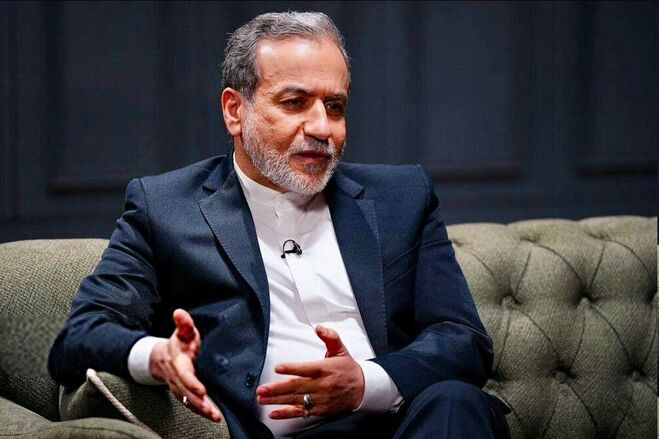 ادامه انتقادات از مواضع عراقچی؛ صبر  شکم گرسنه  لبریز شده!