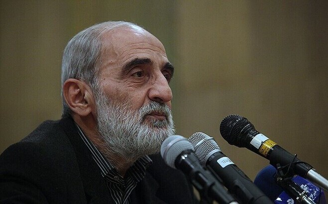 خوشحالی شریعتمداری از سخنرانی پزشکیان در مراسم ۲۲ بهمن