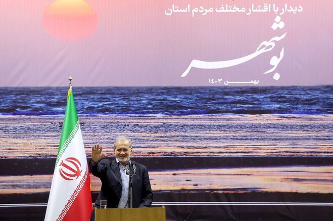 پزشکیان: دشمنان به دنبال ایجاد اختلاف در داخلند | به دروغ ما را متهم به تروریست بودن می‌کنند | ترامپ اگر مرد مذاکره‌ای چرا راه می‌بندی؟