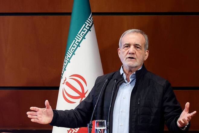 فیلم واکنش پزشکیان به تهدید مراکز اتمی: ۱۰۰ تا را بزنی، ۱۰۰۰ تا می‌سازیم
