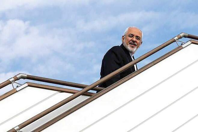 ظریف در داووس؛ ماموریت پنهانی یا حضور دیپلماتیک غیرقانونی؟