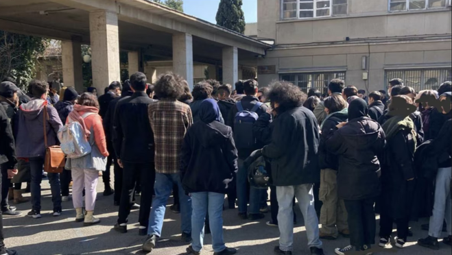 حضور نیرو‌های امنیتی تجمع کوی دانشگاه تهران را به تنش کشید