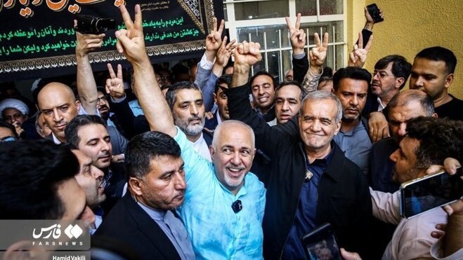 پزشکیان بیش از آنکه رییس‌جمهوری مردم باشد، رییس‌جمهور نظام بوده | استیضاح همتی تشییع جنازه وفاق بود