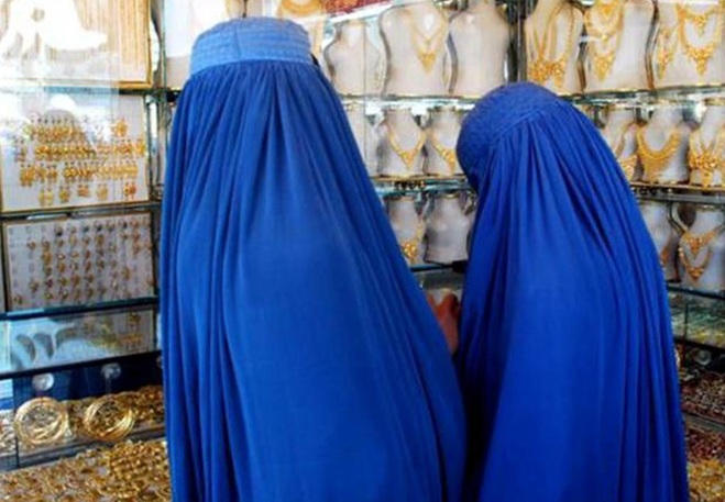 مشکل تازه افغانی‌ها برای اقتصاد ایران؛ آنها چگونه طلا می‌خرند؟