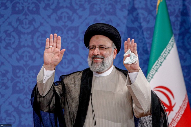 جمله‌سازی عجیب رئیس‌جمهور برای توصیف وضع اینترنت‌مان: نباید حال‌گیری بشه! | فیلم