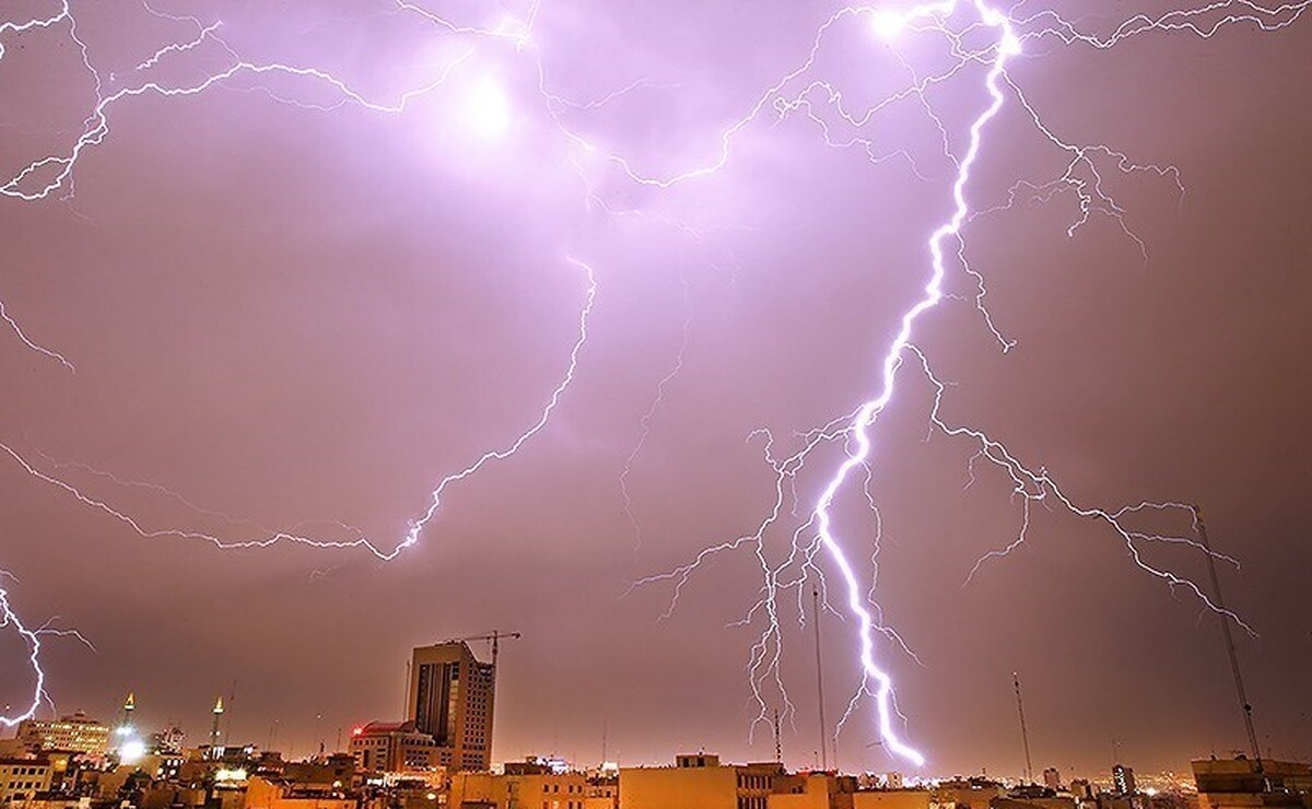 آخرین وضعیت هواشناسی؛ منتظر تندر و آذرخش در تهران باشید