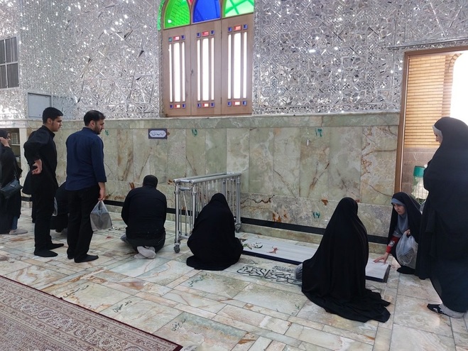 فیلمی از محل دفن حسین امیرعبداللهیان در حرم عبدالعظیم