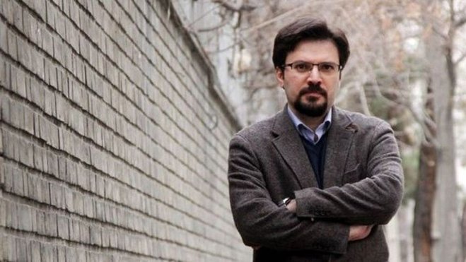 خبرنگار معروف ایران به زندان منتقل شد