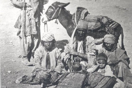 لو رفتن بیش از ۳ هزار عکس قجری توسط یک ناشناس؛ ارزش آرشیو کاخ گلستان در چیست؟ +تصاویر لو رفتن بیش از ۳ هزار عکس قجری توسط یک ناشناس؛ ارزش آرشیو کاخ گلستان در چیست؟ +تصاویر