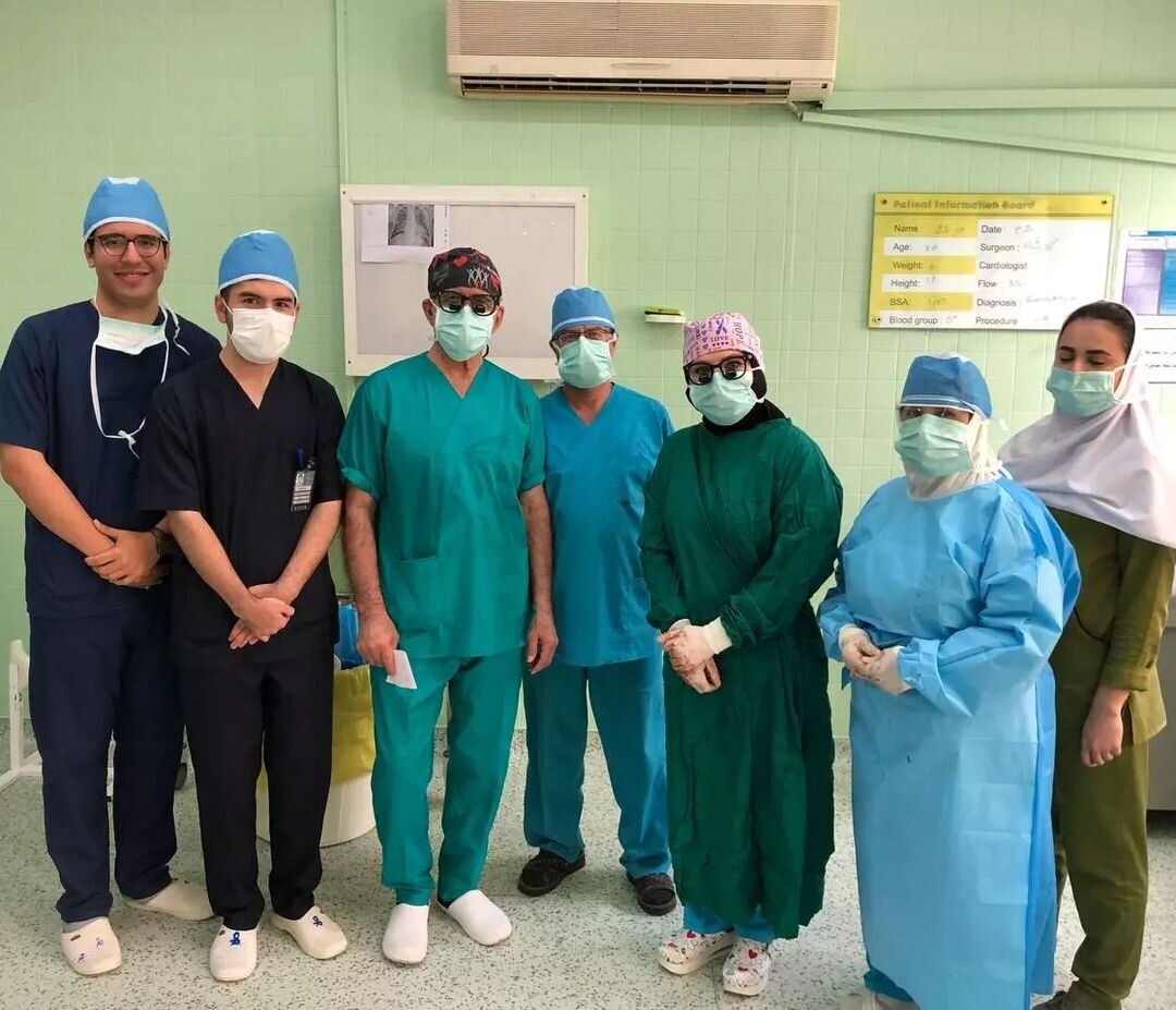 پخش قابل تامل تصاویر آقای جراح کاندید شده در اتاق عمل واقعی!