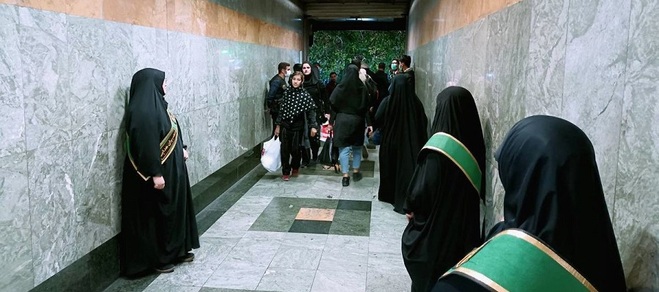 ادعای زاکانی روی آنتن تلویزیون درباره حجاب‌بان‌های جنجالی متـرو! | فیلم
