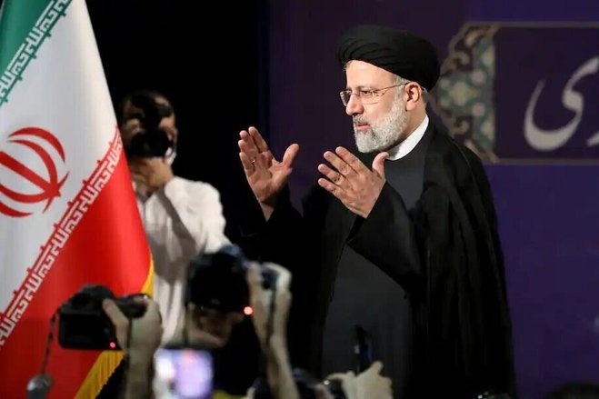 هشدار روزنامه اصولگرا کاندیدا‌های علاقمند به رئیسی