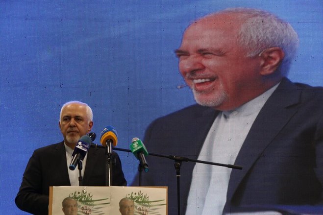 متن کامل سخنرانی جنجالی ظریف در کاشان؛ در برابر مردم می‌ایستند و دروغ می‌گویند!