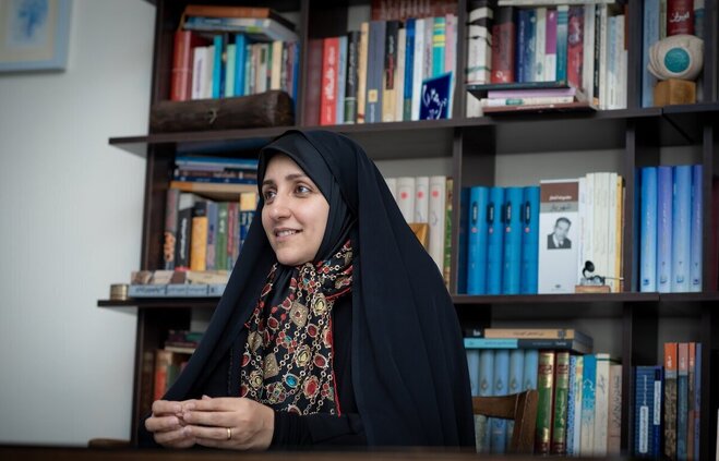 معاون پزشکیان: در نظام آموزشی‌مان تبعیض نداریم | دختر و پسر می‌توانند درس بخوانند!