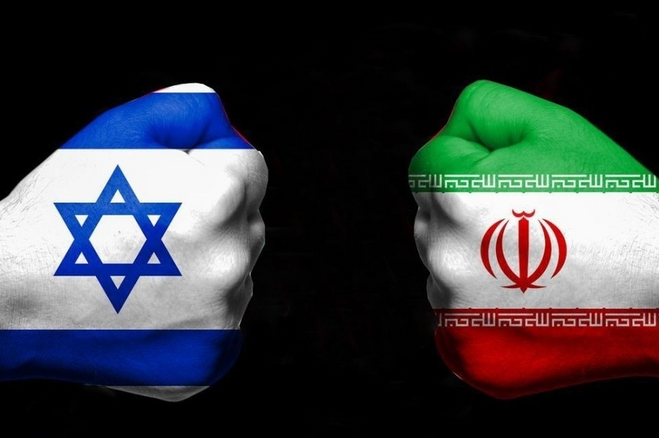 کیهان: پاسخ به اسرائیل شدیدتر از «وعده صادق» باشد | وقت استفاده از سلاحی است که اسرائیل متعجب شود
