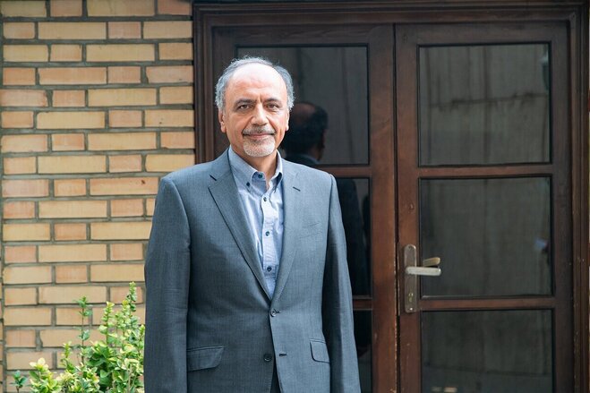 پاسخ به درخواست‌های شروع مذاکره با تبریک به ترامپ: می‌خواهید ضعیف جلوه کنیم!