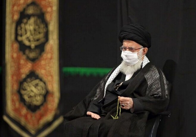 یک هیات تهرانی تسبیح اهدایی رهبری را ۱ میلیارد تومان خرید | عکس