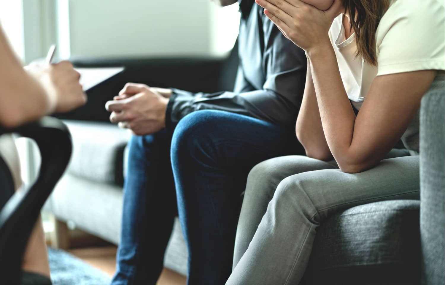 برای آسیبهای ناشی از خیانت در اصفهان به چه روانشناسی مراجعه کنیم؟