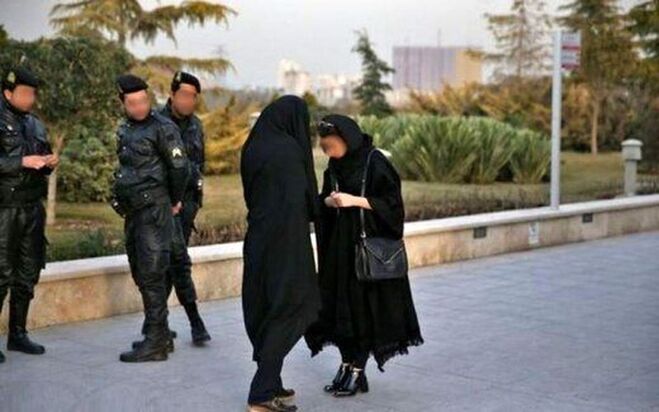 ماجرای جنجال یک قانون و باز گذاشتن دست اتباع برای تذکر حجاب