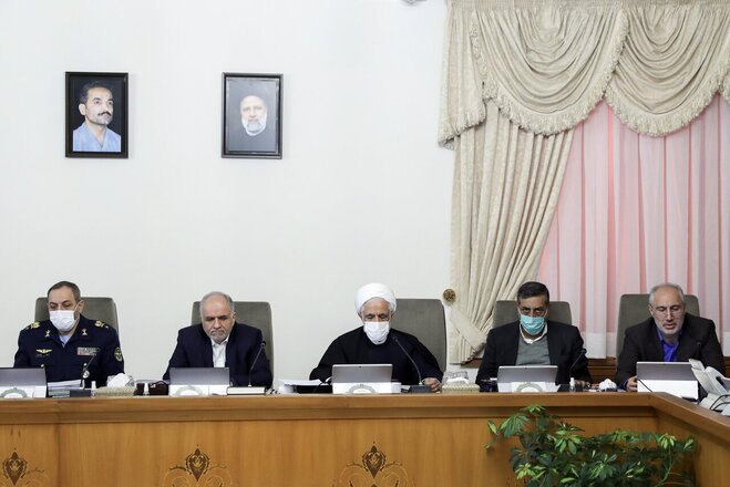 تصاویر ظاهر متفاوت امروز وزرا و معاونان پزشکیان در اتاق جلسه‌شان!