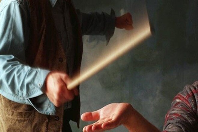 واکنش آموزش و پرورش به ویدئو جنجالی تنبیه سخت دانش‌آموزان