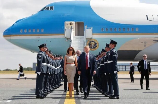 شروع اولین سفر خارجی ترامپ؛ air force one در راه ریاض