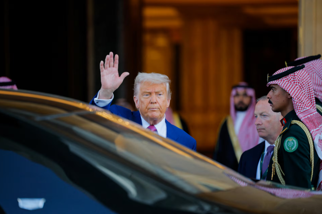 پشت‌پرده سخنرانی متفاوت ترامپ در ریاض؛ طراحی فشار همه‌جانبه با تحقیر مسئولان ایران؟