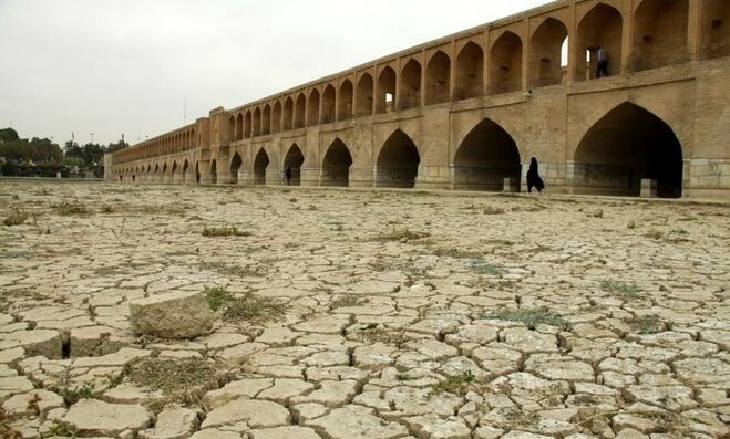 بازاندیشی در ریشه‌های بحران آب؛ وقتی عدالت زیر خاک خشکیده دفن می‌شود