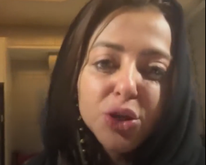 خفت‌گیری خانم بازیگر در اتوبان چمران؛ نفیسه به سیم آخر زد | الحمدلله عزیزانم از ایران مهاجرت کردن | دیگه آبرو داری نمی‌کنم | یک زن پشت شاسی بلنده و تو پشت یه پراید داری می‌میری بدبخت | دیگه چاقو دارم تو ماشینم! +عکس