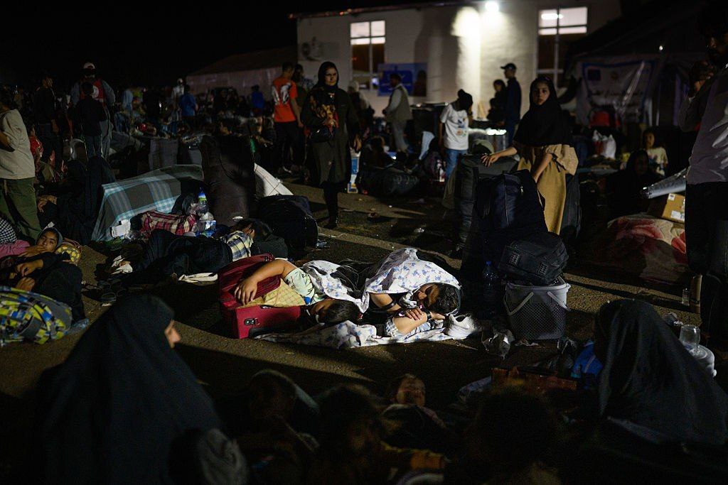 تصاویری از وضعیت مهاجران افغان اخراج شده لب مرزهای ایران