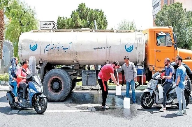 آغاز جیره‌بندی خاموش؛ تهرانی‌ها تانکر و بشکه آب آماده کنند | تبعیض علنی بین شمال و جنوب پایتخت!